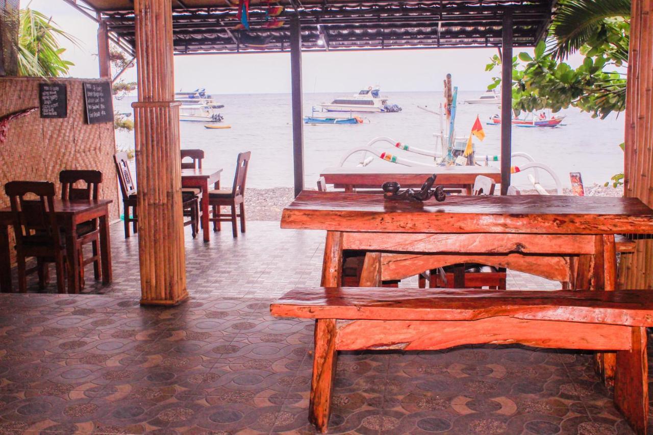 Coconut Beach Bungalows & Warung 2 Amed Exterior foto