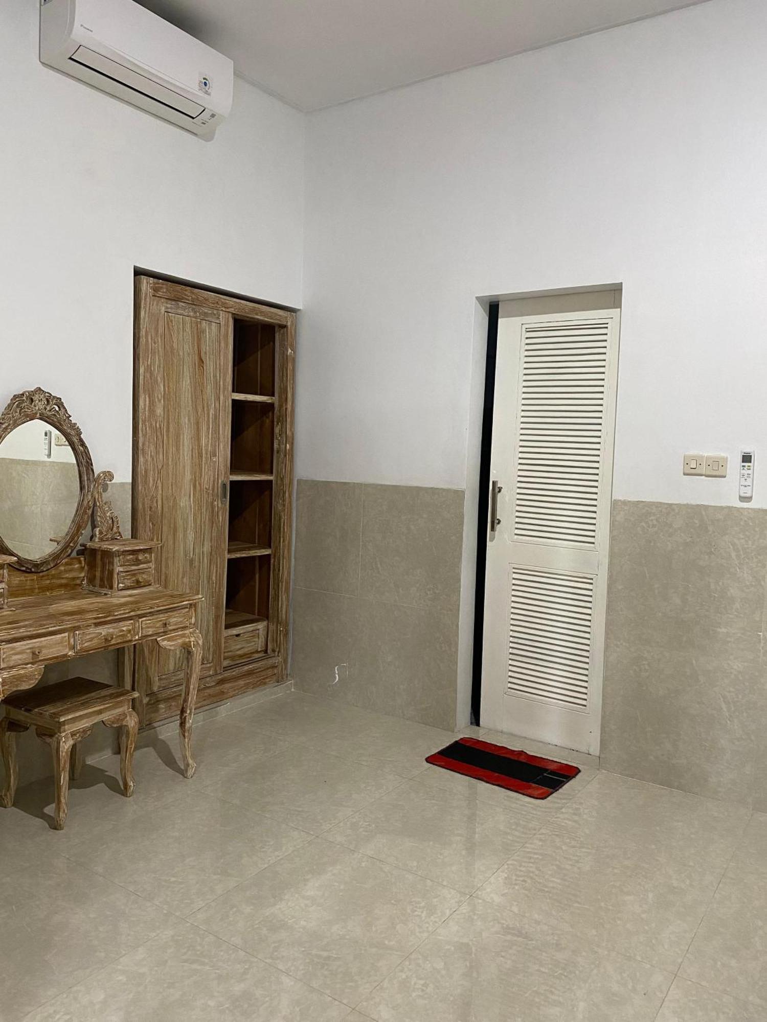 Coconut Beach Bungalows & Warung 2 Amed Exterior foto